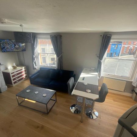 Brady'S Glastonbury Beautiful Pad Great Location! 外观 照片