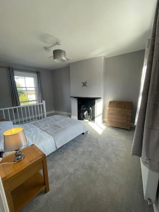Brady'S Glastonbury Beautiful Pad Great Location! 外观 照片